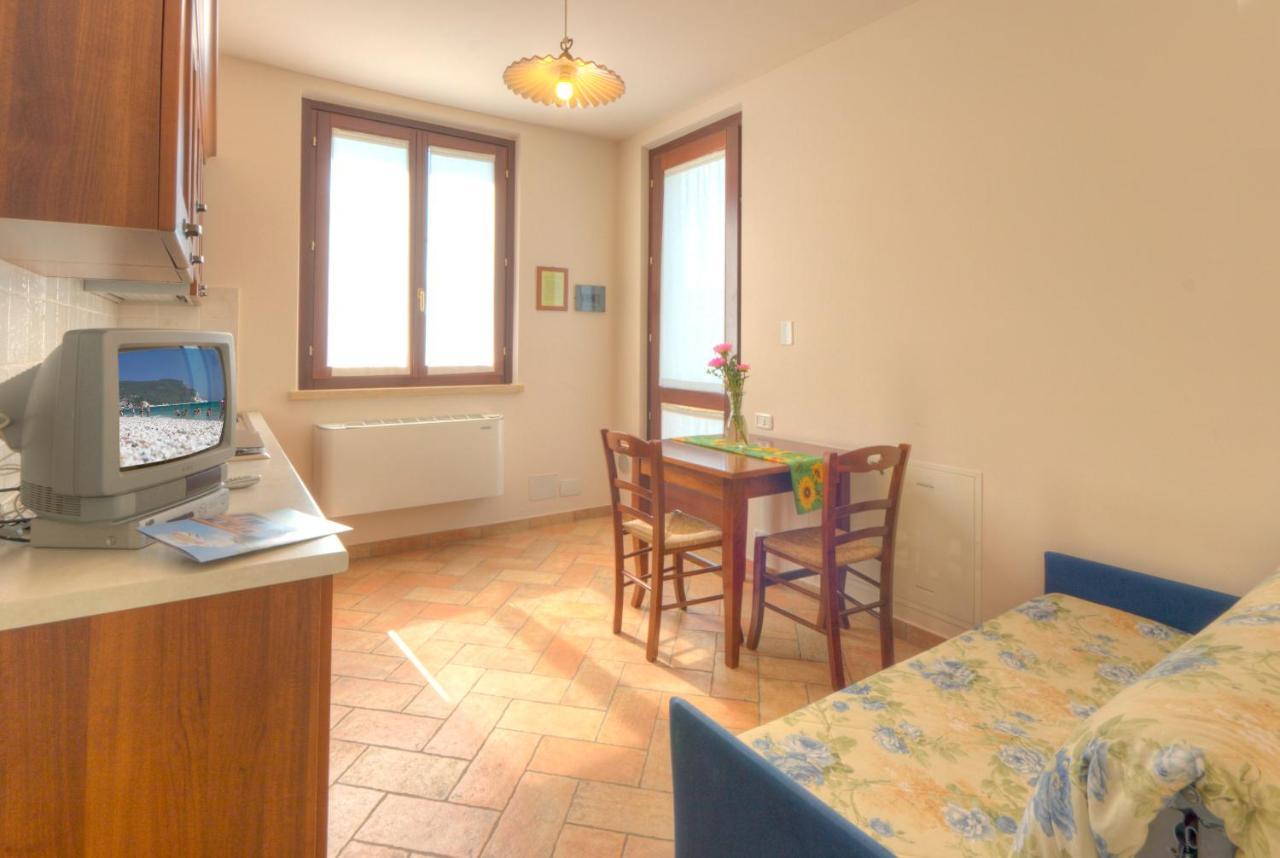 Casale Del Conero Aparthotel Porto Recanati Exterior foto